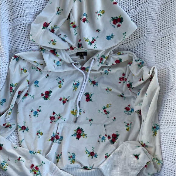 AFRM velour floral hoodie - Picture 2 of 6